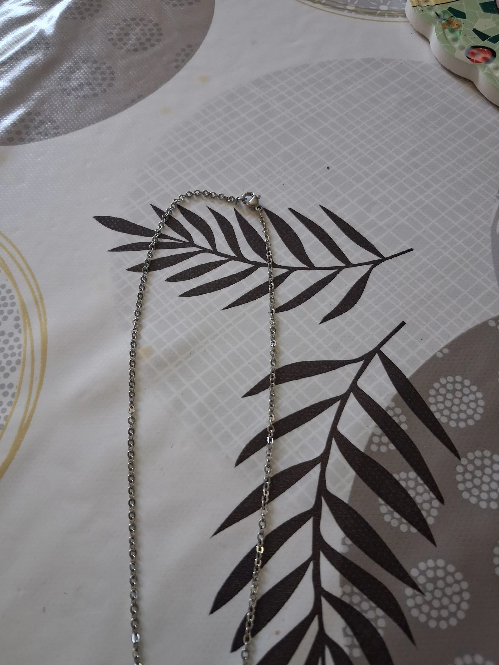 Sieradenset: ketting met hanger en bloemvormige oorhangen – photo 4